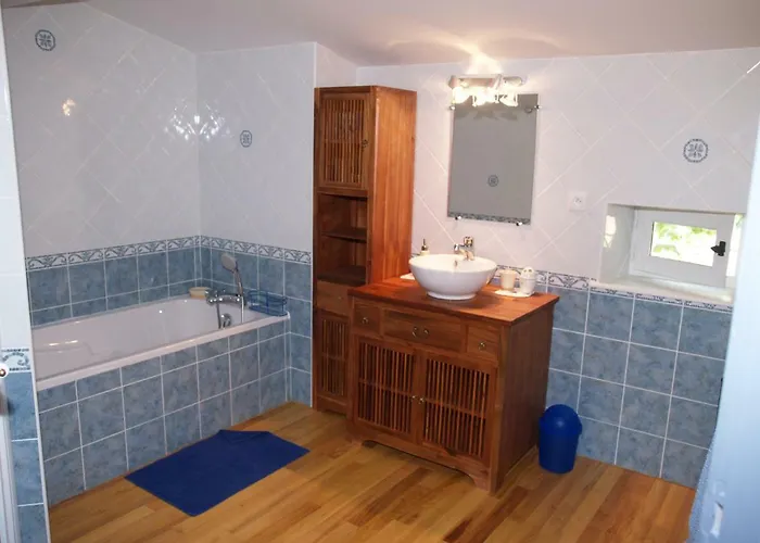 Nyaraló Le Majeste *